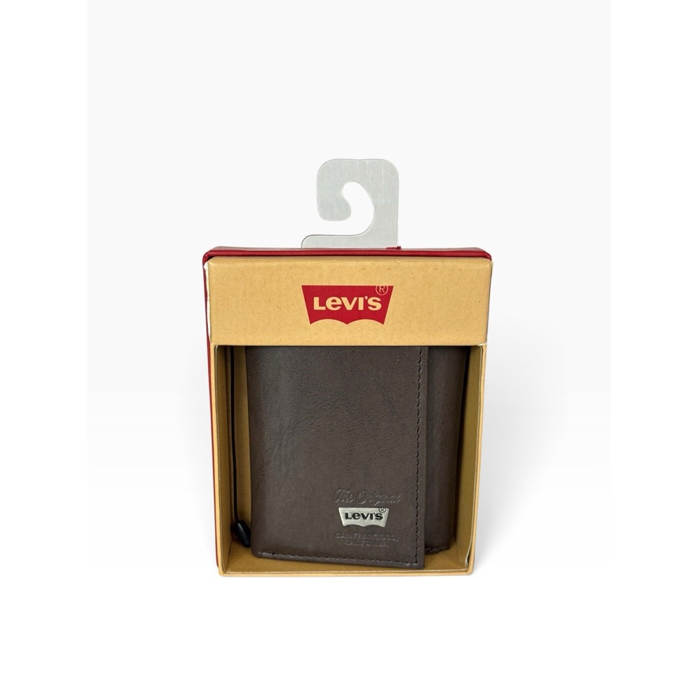 Levi's Men's Slim & Sleek Trifold RFID Brown Leather Wallet 1660